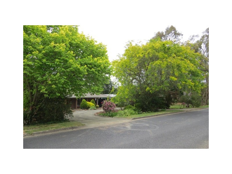 3 Bernhardt Crescent, Hahndorf SA 5245