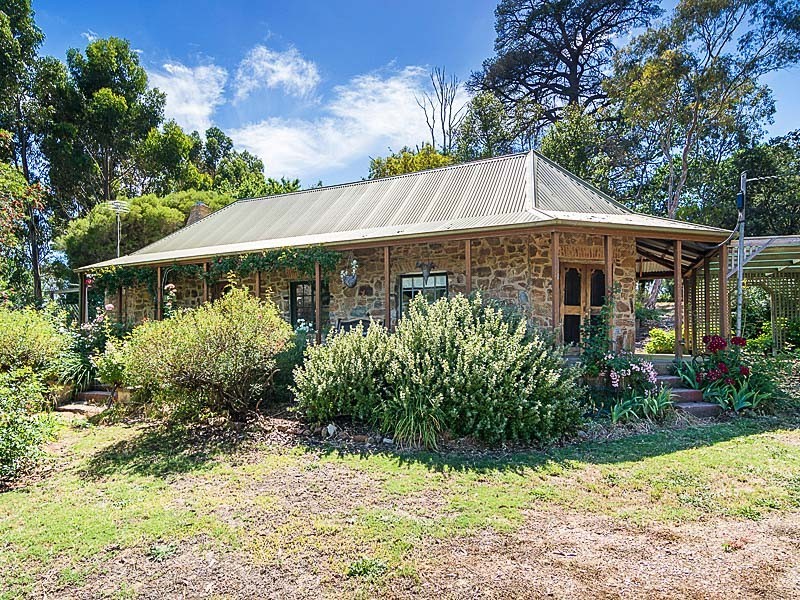 944 Torrens Valley Road, Birdwood SA 5234