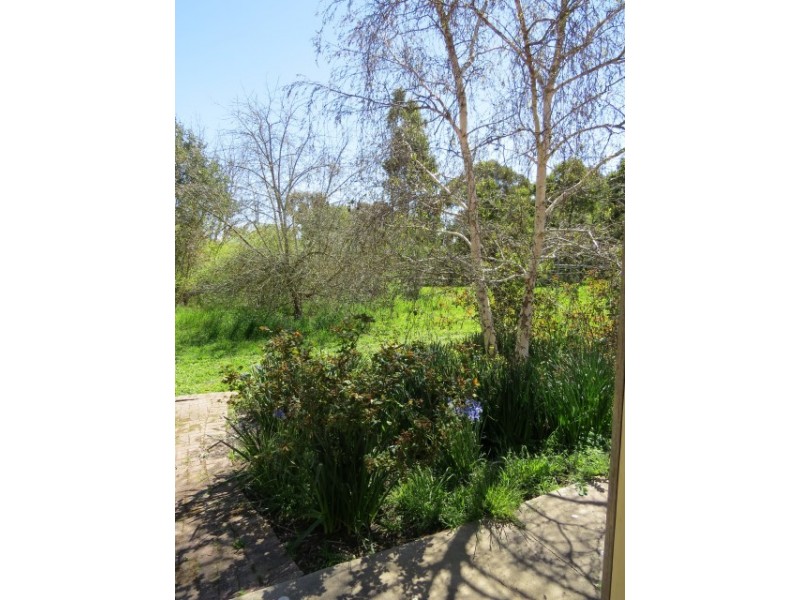 11 Willis Road, Flaxley SA 5153