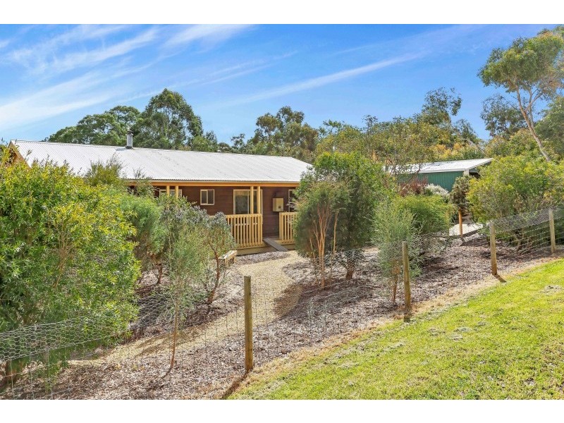 6 Devereux Street, Macclesfield SA 5153