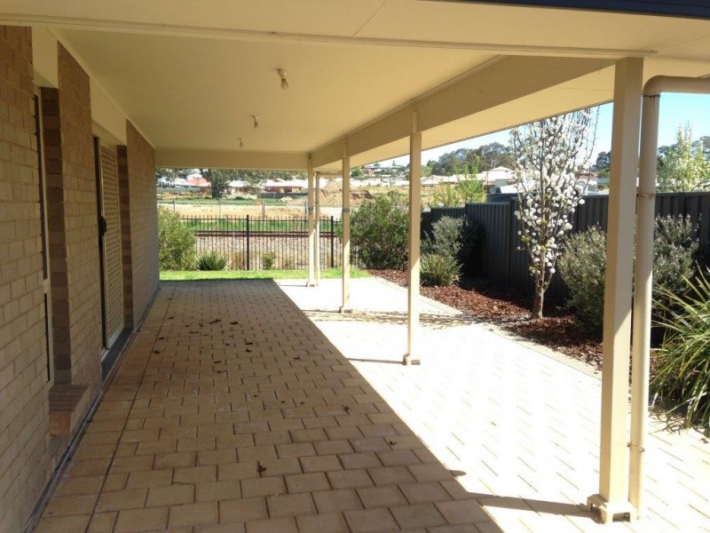 12 Trapper Court, Mount Barker SA 5251