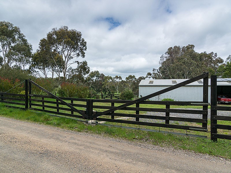 98 Lacey Road, Bugle Ranges SA 5251
