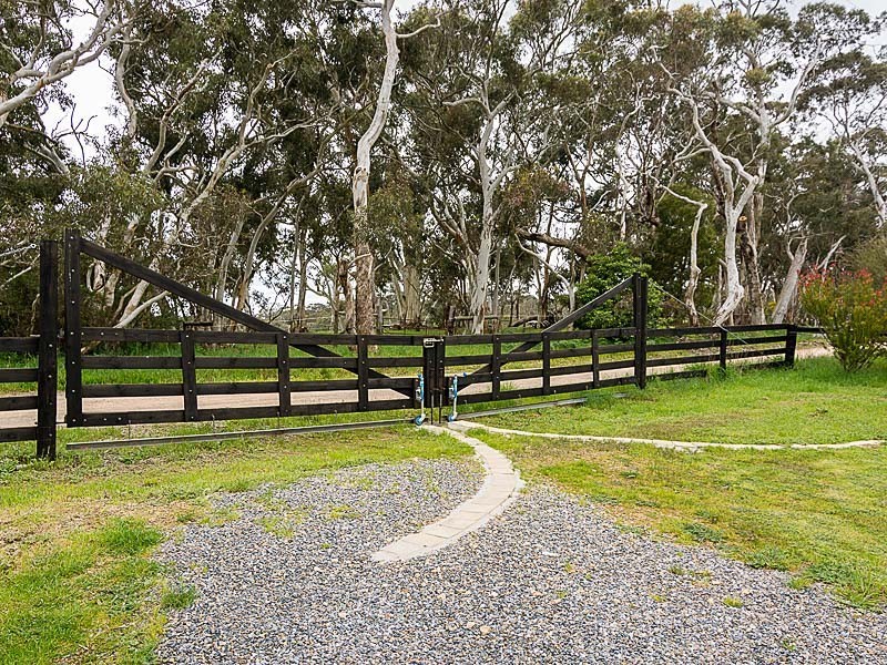 98 Lacey Road, Bugle Ranges SA 5251