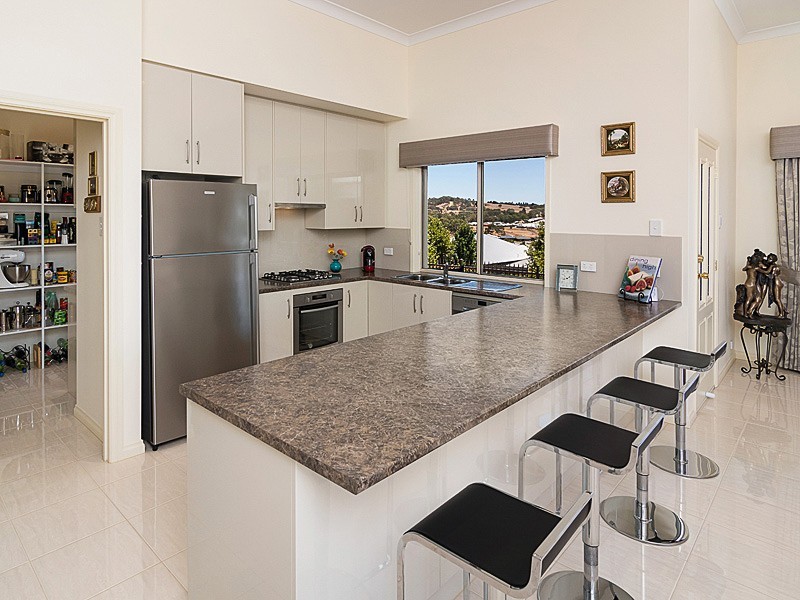 14 Hallmark Court, Mount Barker SA 5251