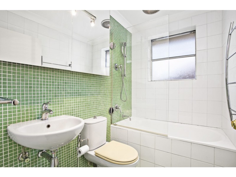 8/2 Silver Street, St Peters NSW 2044