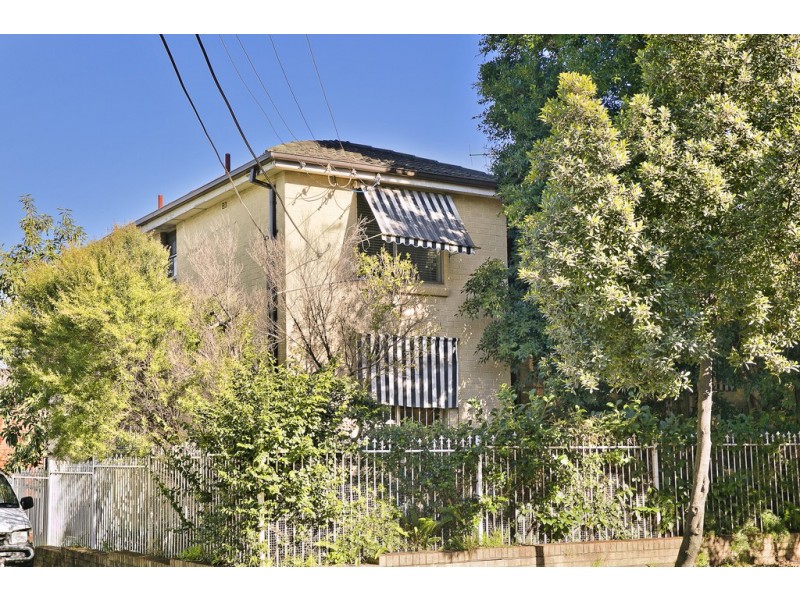 8/2 Silver Street, St Peters NSW 2044