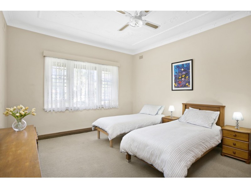 2 Lovat Avenue, Earlwood NSW 2206