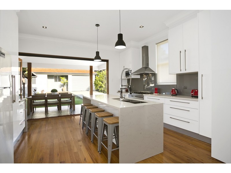 4 The Avenue, Hurlstone Park NSW 2193