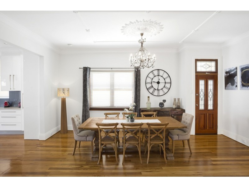 4 The Avenue, Hurlstone Park NSW 2193