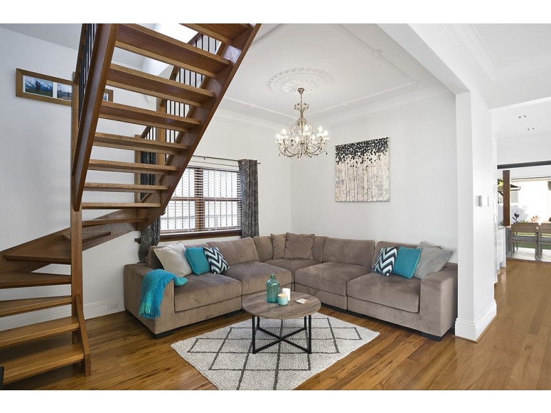 4 The Avenue, Hurlstone Park NSW 2193