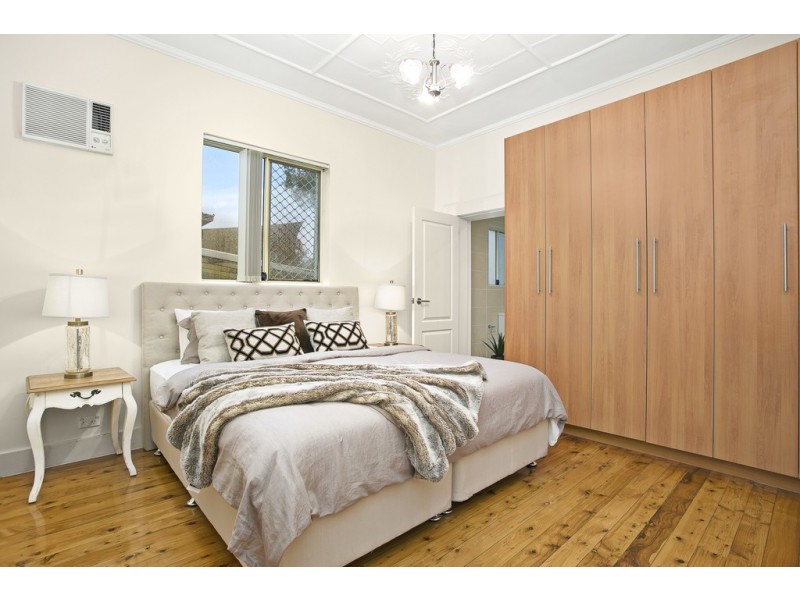 41 Flora Street, Roselands NSW 2196