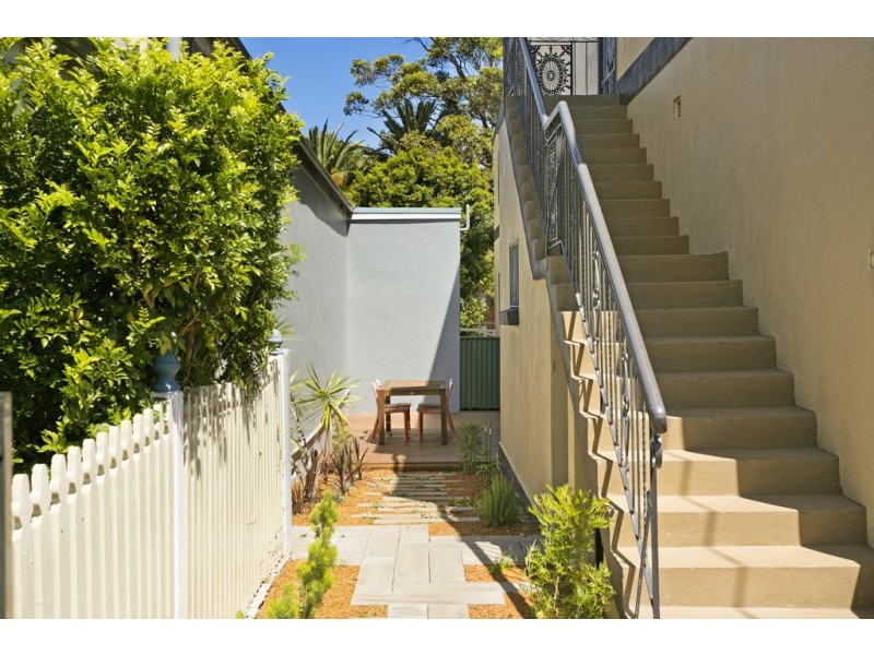 2/242 Livingstone Road, Marrickville NSW 2204