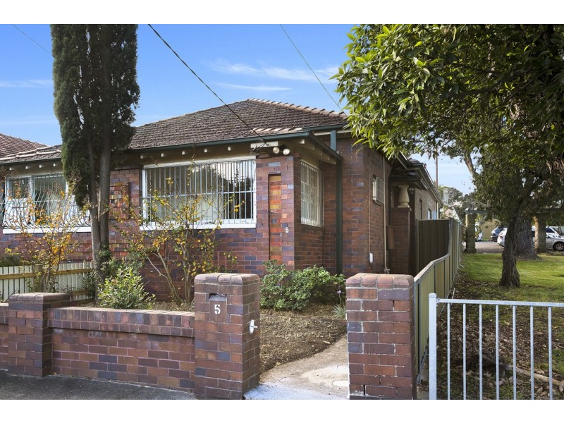 5 Hollands Avenue, Marrickville NSW 2204