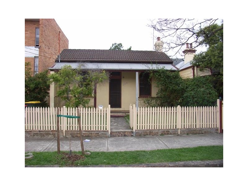 209 Denison Rd, Dulwich Hill NSW 2203