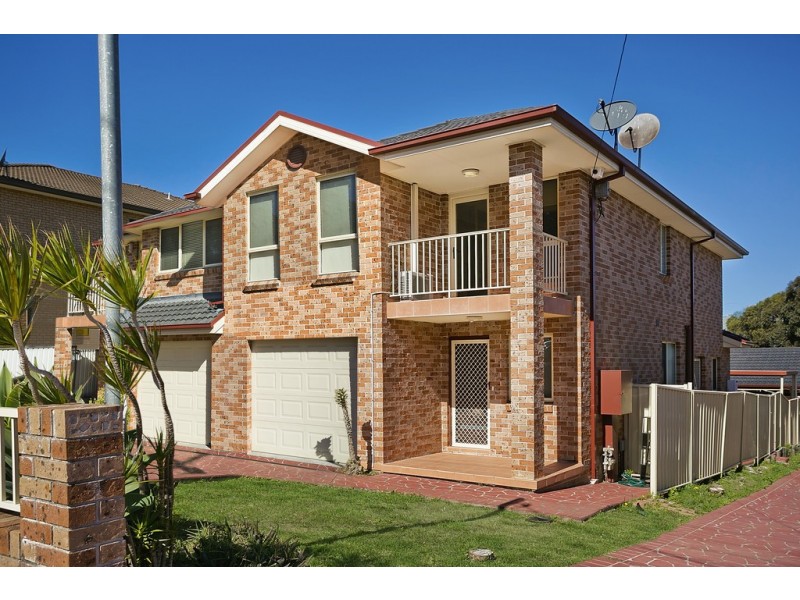 2/14 Jensen Street, Condell Park NSW 2200