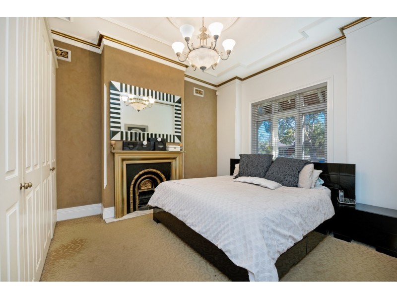 10 Hillcot Street, Hurlstone Park NSW 2193