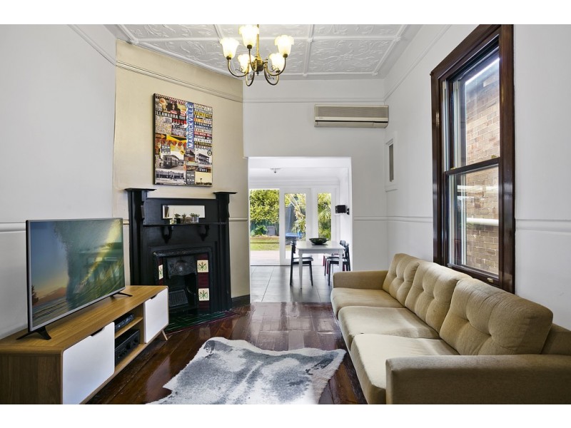 6 Illawarra Road, Marrickville NSW 2204