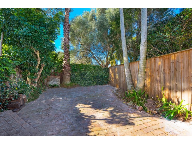 27 Woodland Street, Marrickville NSW 2204