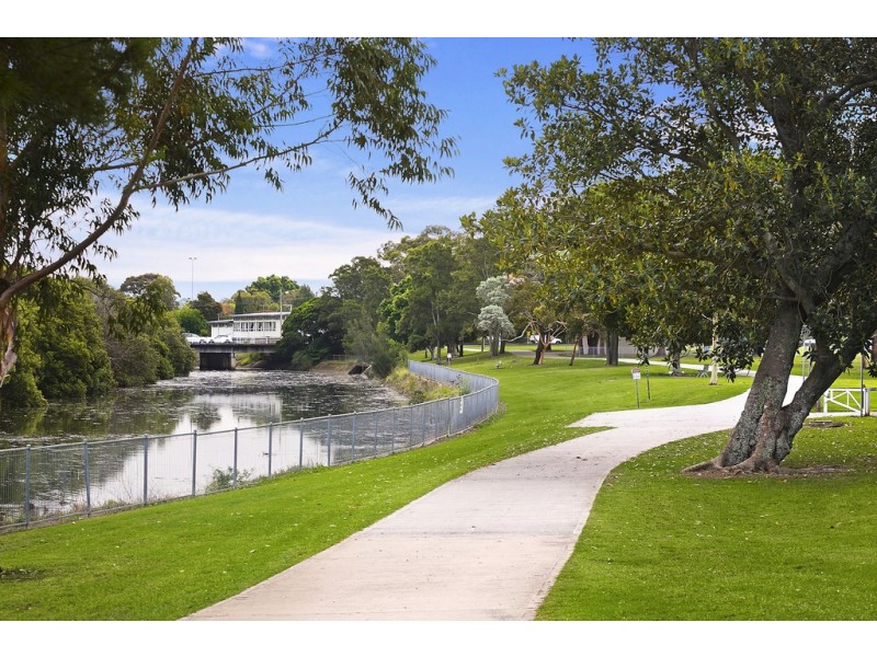 8 Dunstan Street, Croydon Park NSW 2133