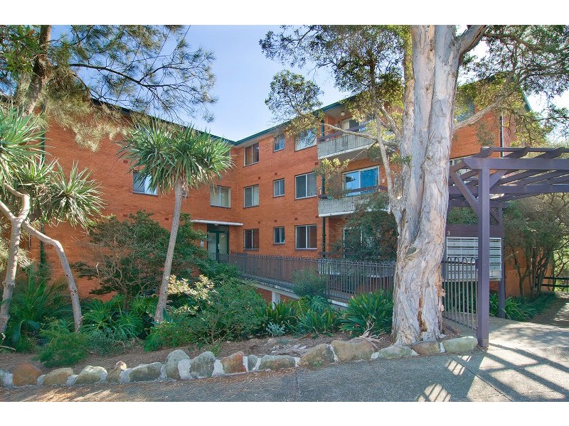 13/3 Riverside Crescent, Marrickville NSW 2204