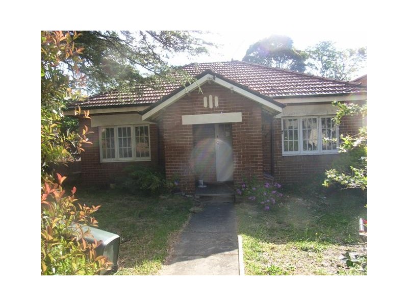33 Ryrie Rd, Earlwood NSW 2206