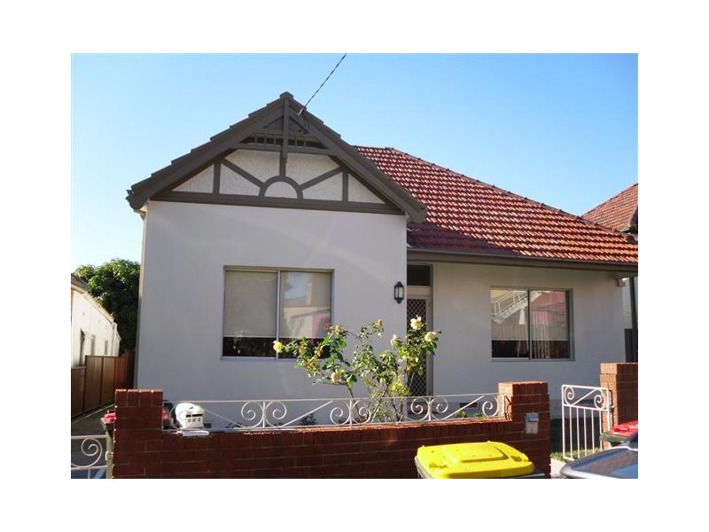3 Kroombit St, Dulwich Hill NSW 2203