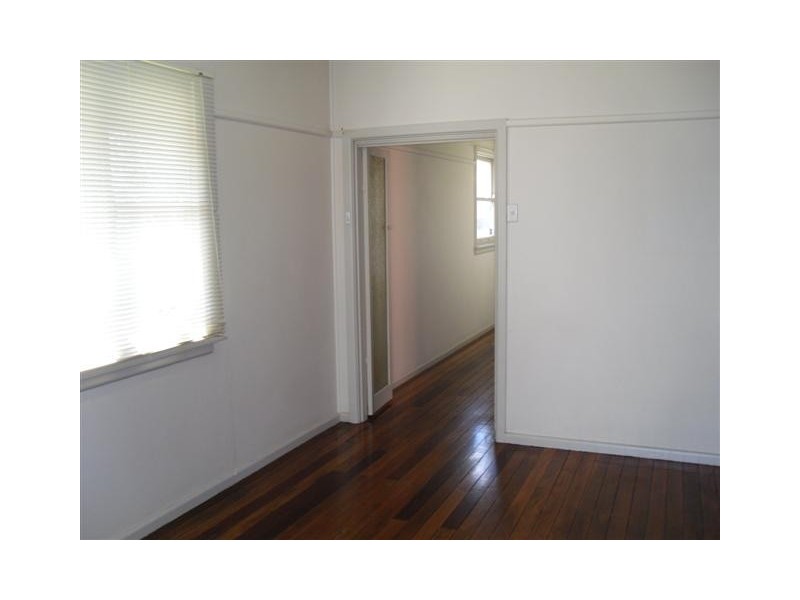 2  Stone St, Earlwood NSW 2206