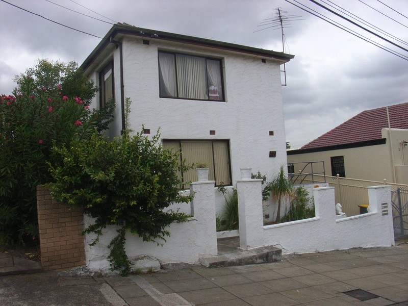 1/10 Ann St, Marrickville NSW 2204