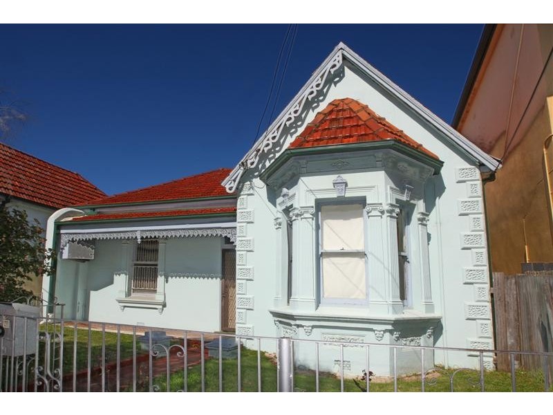 6  Woodland Street, Marrickville NSW 2204