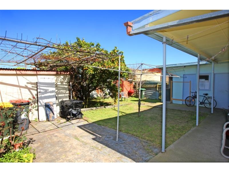 6  Woodland Street, Marrickville NSW 2204