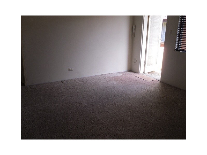 9/27  Harnett, Marrickville NSW 2204