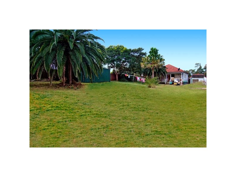 180 Roberts Road, Greenacre NSW 2190