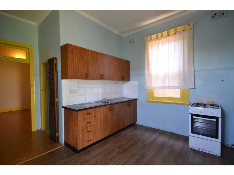 110 Unwins Bridge Road, St Peters NSW 2044