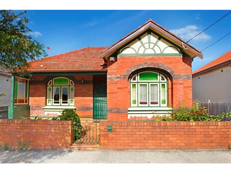 106 Livingstone Rd, Marrickville NSW 2204