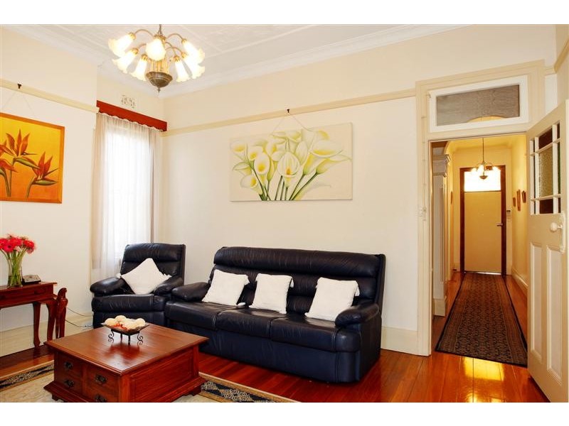 106 Livingstone Rd, Marrickville NSW 2204