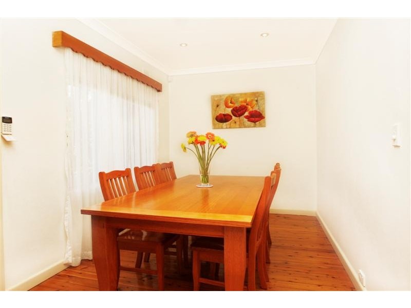 106 Livingstone Rd, Marrickville NSW 2204