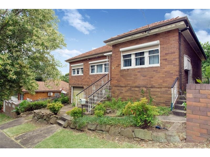 11 Bruce Street, Marrickville NSW 2204