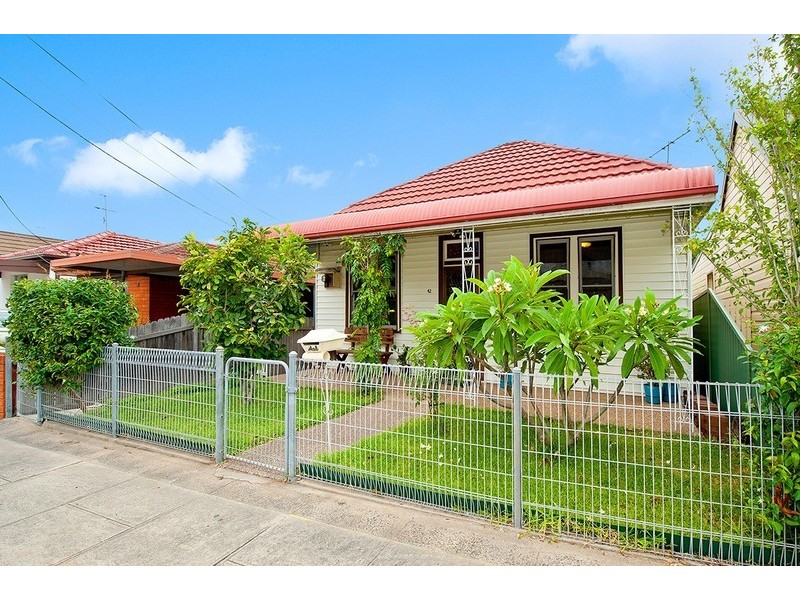 42 Fanning Street, Tempe NSW 2044
