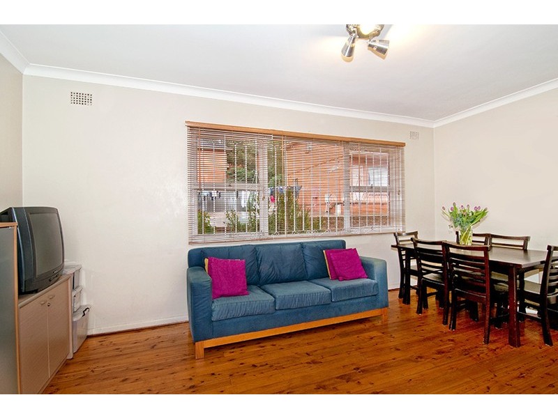 9/11 Myra Road, Dulwich Hill NSW 2203