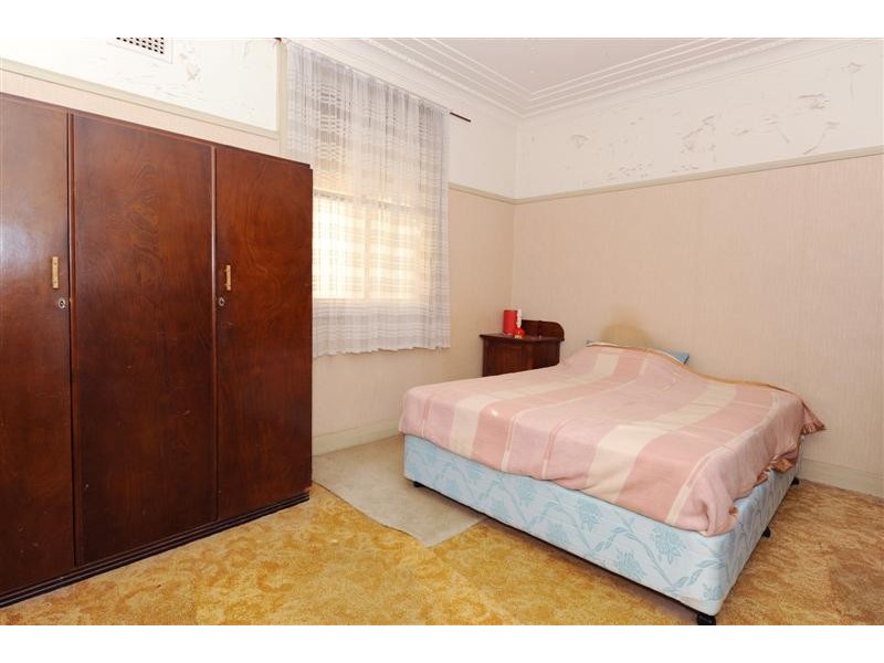 29 Lymerston Street, Tempe NSW 2044