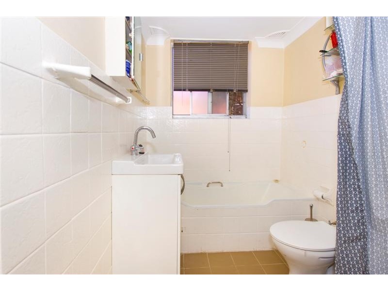 4/27 Harnett Ave, Marrickville NSW 2204