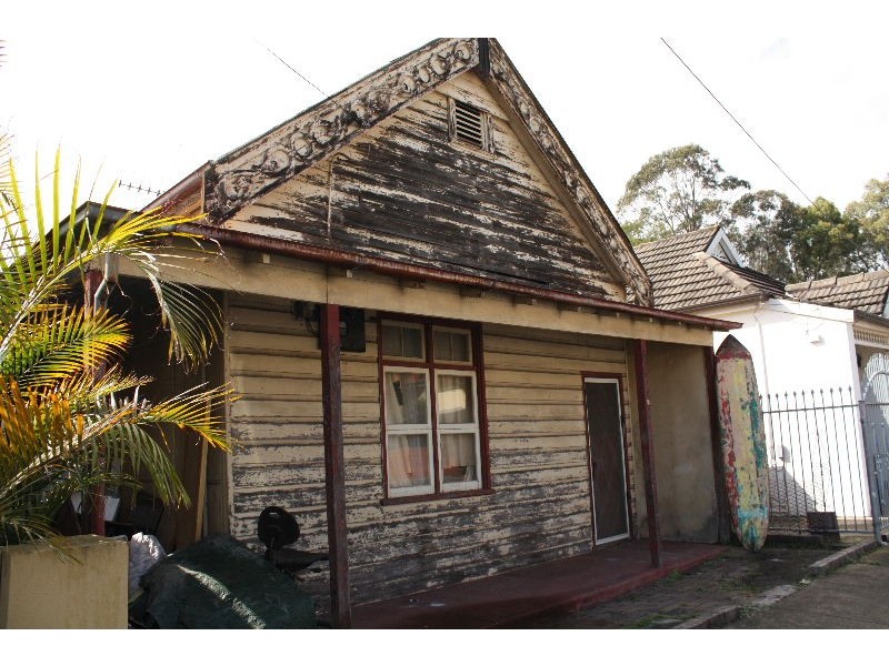 28 Petersham Rd, Marrickville NSW 2204