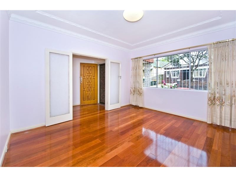 82 Petersham Rd, Marrickville NSW 2204