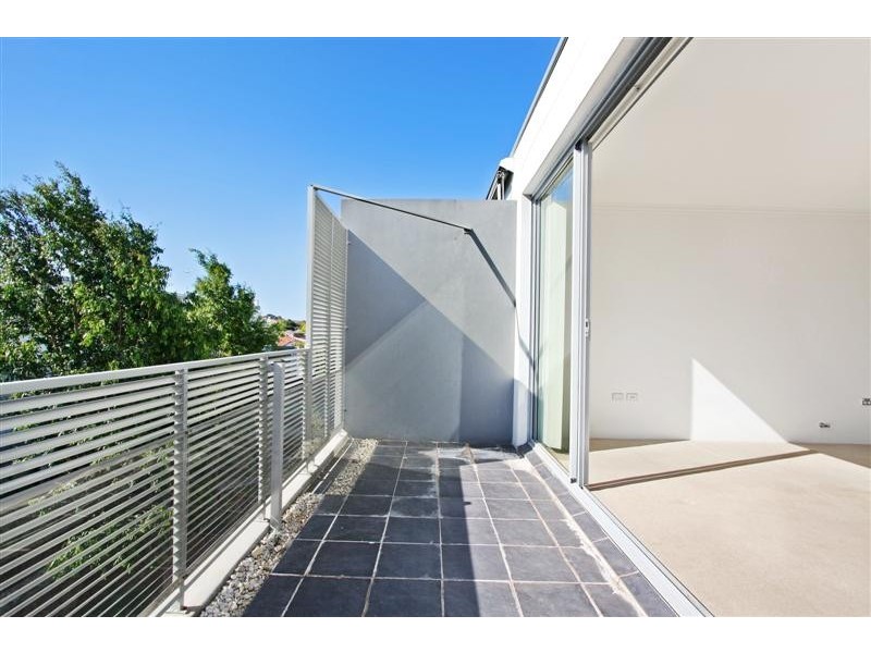 215/5-13 Garners Ave, Marrickville NSW 2204
