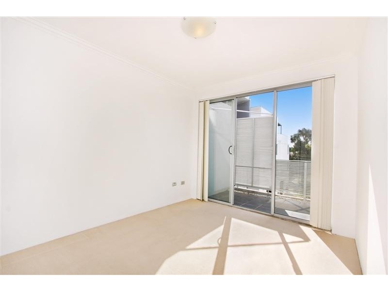 215/5-13 Garners Ave, Marrickville NSW 2204
