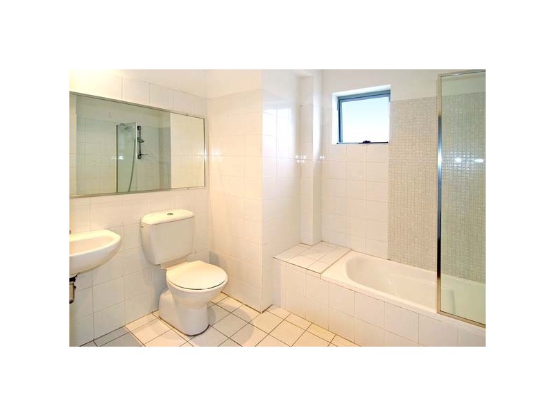 215/5-13 Garners Ave, Marrickville NSW 2204