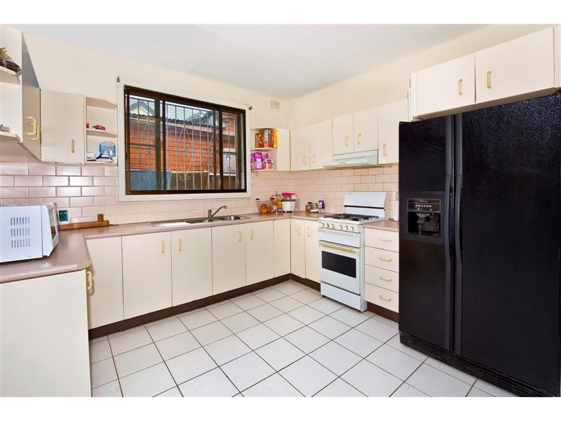 232  Unwins Bridge Road, St Peters NSW 2044
