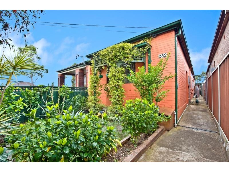 232  Unwins Bridge Road, St Peters NSW 2044