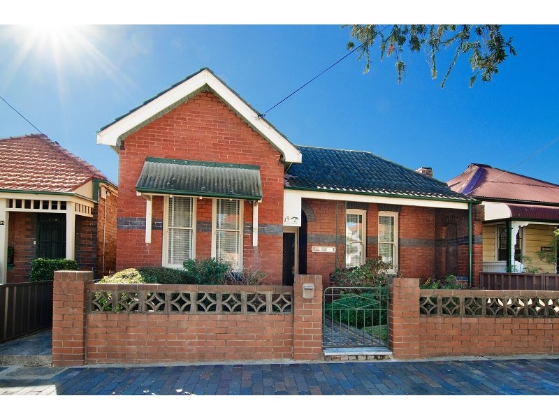19 Hillcrest Street, Tempe NSW 2044