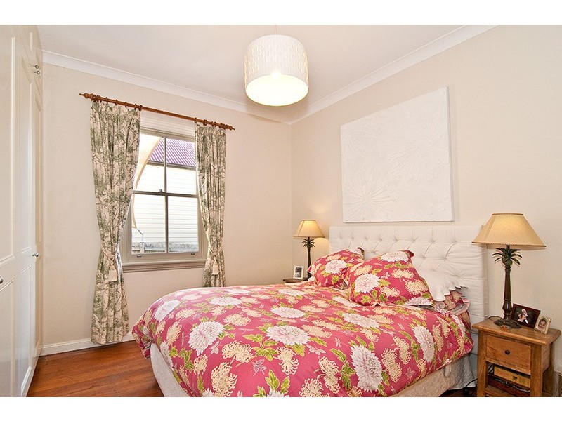 25 Lymerston Street, Tempe NSW 2044